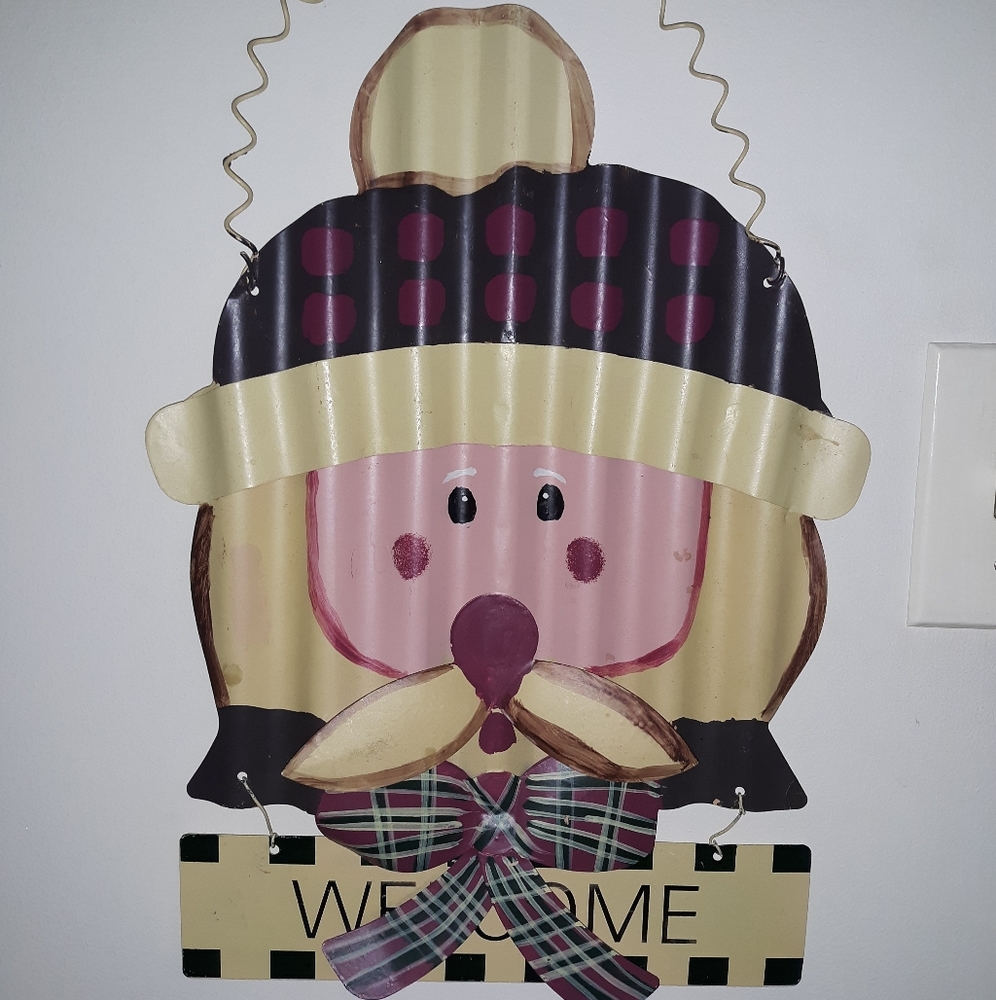 Cute country handpainted tin santa